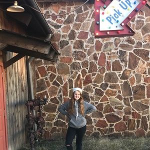 Meet your Posher, Sydney